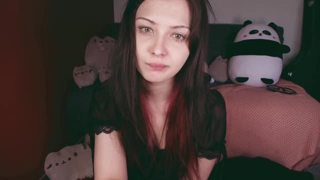 Gallery image thumbnail from roomt's myfreecams stream on, 03/09/2025, 03:00 image 8 of 20