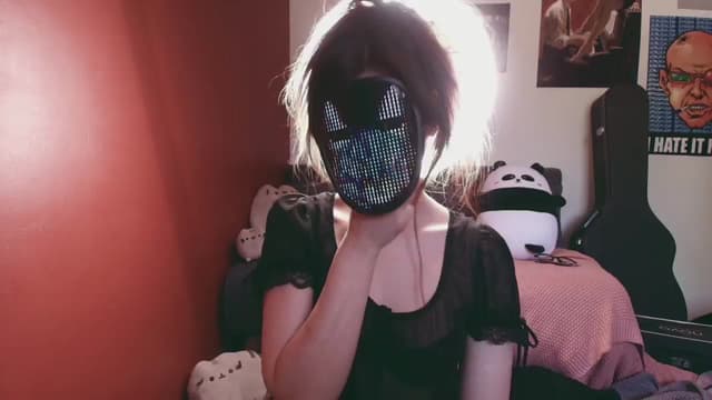 Gallery image thumbnail from roomt's myfreecams stream on, 03/09/2025, 03:00 image 15 of 20