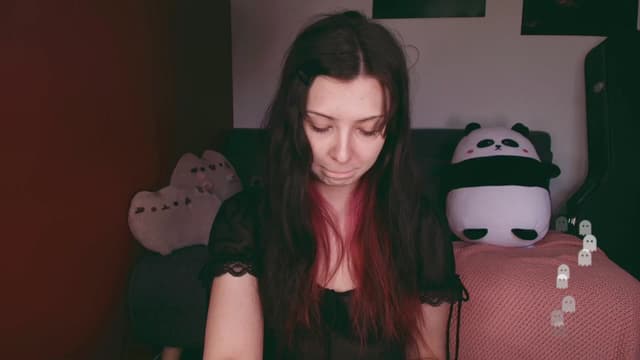 Gallery image thumbnail from roomt's myfreecams stream on, 03/09/2025, 03:00 image 1 of 20