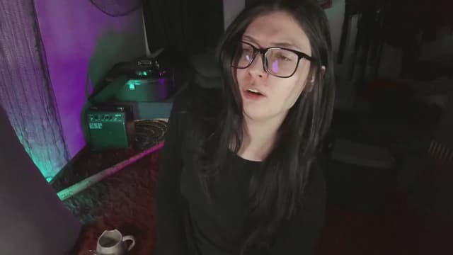 Gallery image thumbnail from snots's myfreecams stream on, 06/23/2024, 07:08 image 17 of 20