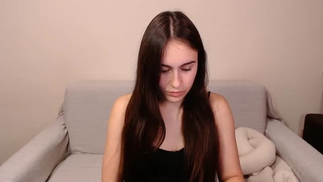 Gallery image thumbnail from ulohu's myfreecams stream on, 12/24/2024, 23:10 image 10 of 20