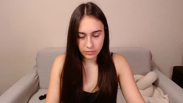 Gallery image thumbnail from ulohu's myfreecams stream on, 12/25/2024, 23:45 image 4 of 20