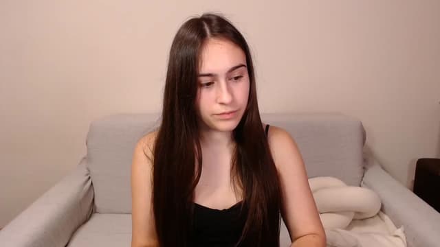 Gallery image thumbnail from ulohu's myfreecams stream on, 12/26/2024, 24:16 image 13 of 20