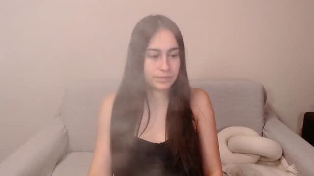 Gallery image thumbnail from ulohu's myfreecams stream on, 12/26/2024, 22:15 image 14 of 20