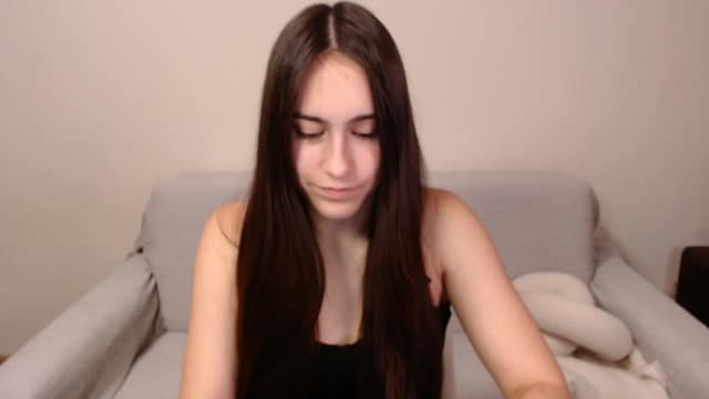 Gallery image thumbnail from ulohu's myfreecams stream on, 12/27/2024, 24:09 image 17 of 20