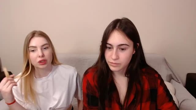 Gallery image thumbnail from ulohu's myfreecams stream on, 02/25/2025, 14:00 image 20 of 20