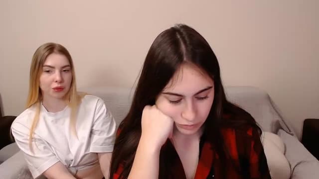 Gallery image thumbnail from ulohu's myfreecams stream on, 02/25/2025, 14:00 image 12 of 20