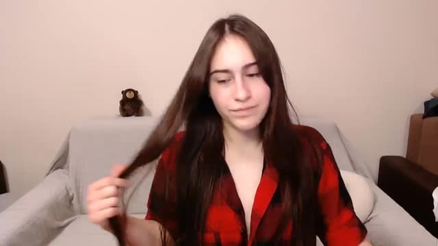 Gallery image thumbnail from ulohu's myfreecams stream on, 03/01/2025, 17:33 image 4 of 20