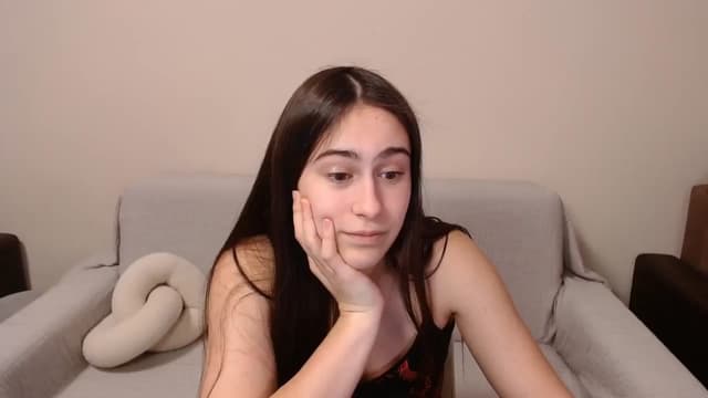 Gallery image thumbnail from ulohu's myfreecams stream on, 03/08/2025, 16:20 image 2 of 20