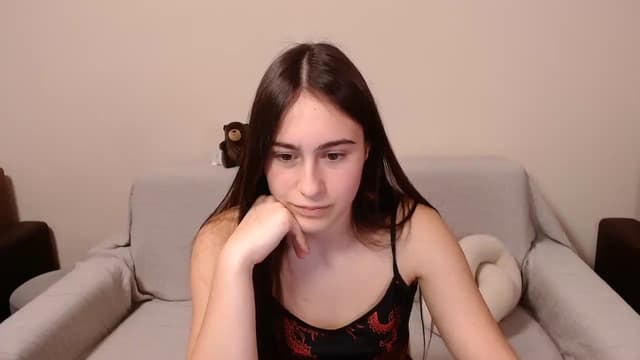 Gallery image thumbnail from ulohu's myfreecams stream on, 03/09/2025, 19:09 image 10 of 20