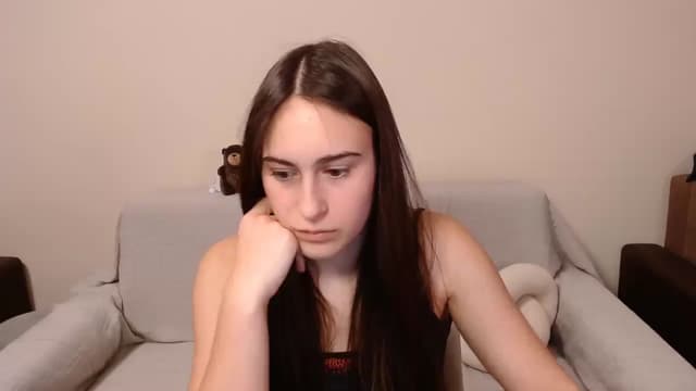 Gallery image thumbnail from ulohu's myfreecams stream on, 03/10/2025, 20:01 image 2 of 20