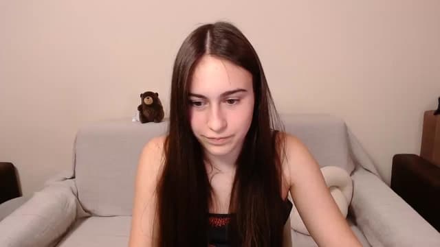 Gallery image thumbnail from ulohu's myfreecams stream on, 03/10/2025, 20:01 image 6 of 20