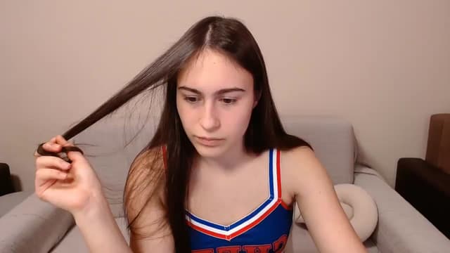 Gallery image thumbnail from ulohu's myfreecams stream on, 03/15/2025, 21:47 image 12 of 20