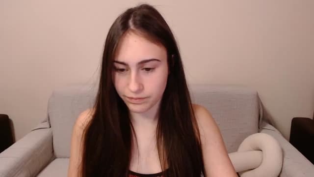 Gallery image thumbnail from ulohu's myfreecams stream on, 03/25/2025, 19:01 image 11 of 20
