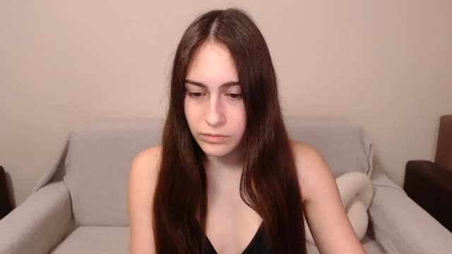 Gallery image thumbnail from ulohu's myfreecams stream on, 04/01/2025, 21:46 image 1 of 20