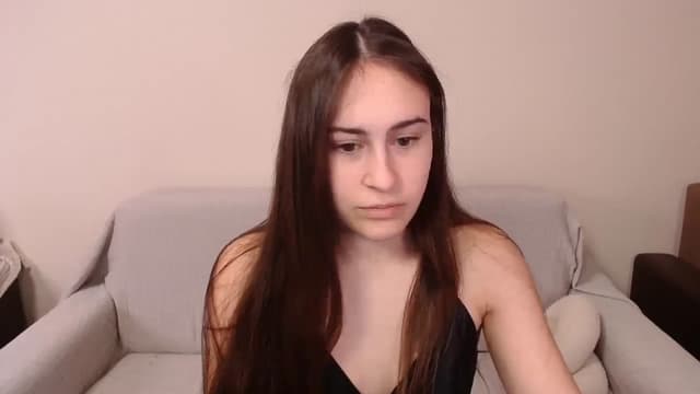 Gallery image thumbnail from ulohu's myfreecams stream on, 04/02/2025, 16:32 image 9 of 20