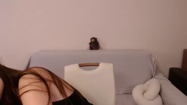 Gallery image thumbnail from ulohu's myfreecams stream on, 04/02/2025, 16:32 image 7 of 20