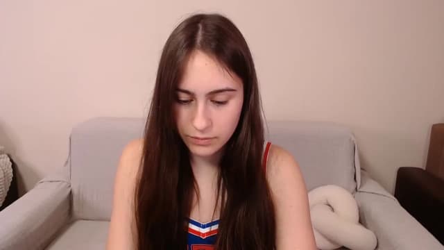 Gallery image thumbnail from ulohu's myfreecams stream on, 04/05/2025, 23:16 image 15 of 20