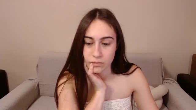 Gallery image thumbnail from ulohu's myfreecams stream on, 05/11/2025, 13:07 image 16 of 20