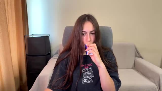 Gallery image thumbnail from ulohu's myfreecams stream on, 07/08/2025, 12:36 image 15 of 20