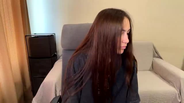 Gallery image thumbnail from ulohu's myfreecams stream on, 07/08/2025, 13:42 image 9 of 20