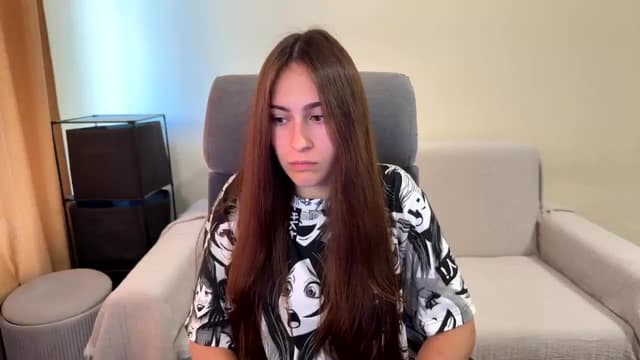 Gallery image thumbnail from ulohu's myfreecams stream on, 07/23/2025, 12:53 image 17 of 20