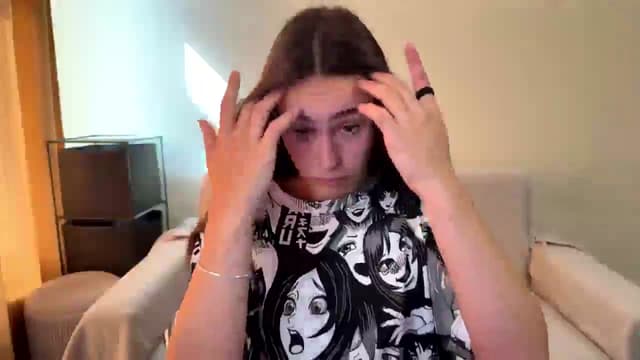 Gallery image thumbnail from ulohu's myfreecams stream on, 08/03/2025, 07:25 image 3 of 20