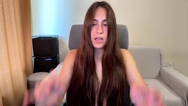 Gallery image thumbnail from ulohu's myfreecams stream on, 08/07/2025, 11:14 image 13 of 20