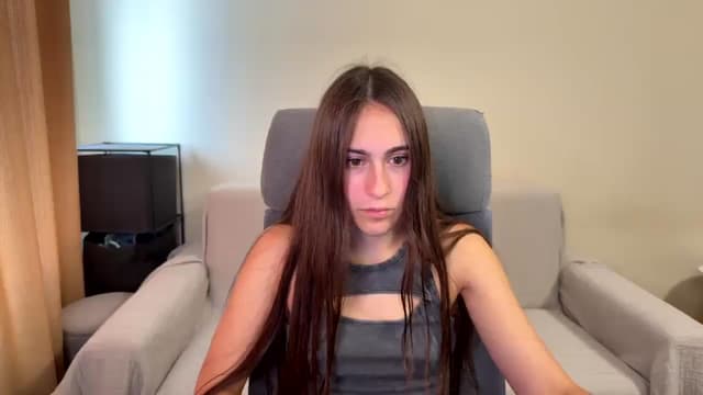 Gallery image thumbnail from ulohu's myfreecams stream on, 08/19/2025, 14:33 image 7 of 20