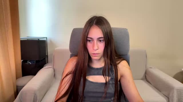 Gallery image thumbnail from ulohu's myfreecams stream on, 08/19/2025, 14:33 image 4 of 20