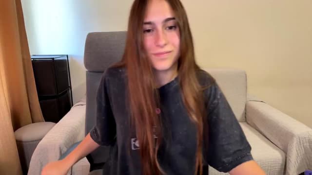 Gallery image thumbnail from ulohu's myfreecams stream on, 09/18/2025, 12:10 image 20 of 20