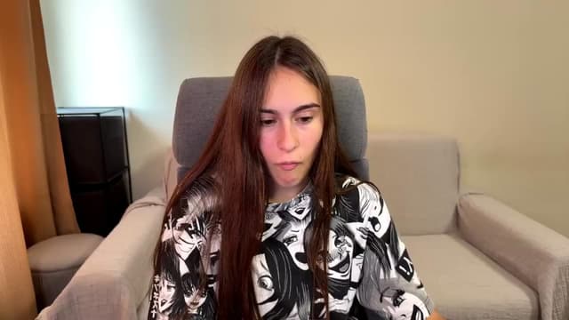 Gallery image thumbnail from ulohu's myfreecams stream on, 09/19/2025, 12:41 image 12 of 20