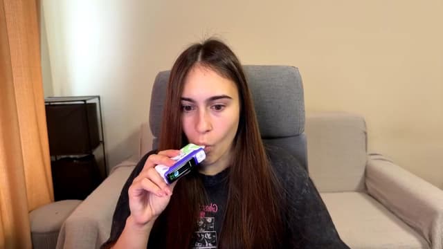Gallery image thumbnail from ulohu's myfreecams stream on, 10/08/2025, 10:38 image 3 of 20