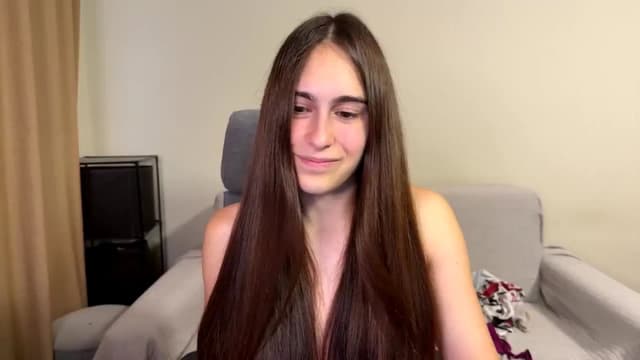 Gallery image thumbnail from ulohu's myfreecams stream on, 10/08/2025, 15:08 image 9 of 20