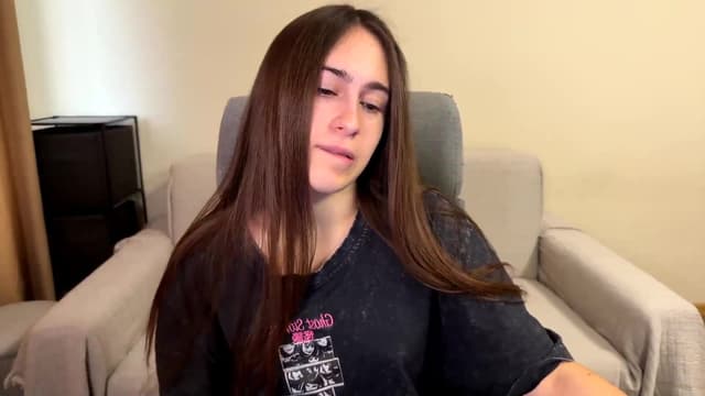 Gallery image thumbnail from ulohu's myfreecams stream on, 11/18/2025, 10:13 image 15 of 20
