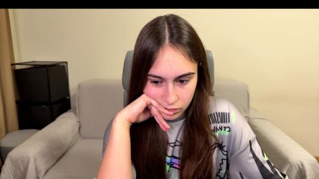 Gallery image thumbnail from ulohu's myfreecams stream on, 12/02/2025, 19:03 image 20 of 20