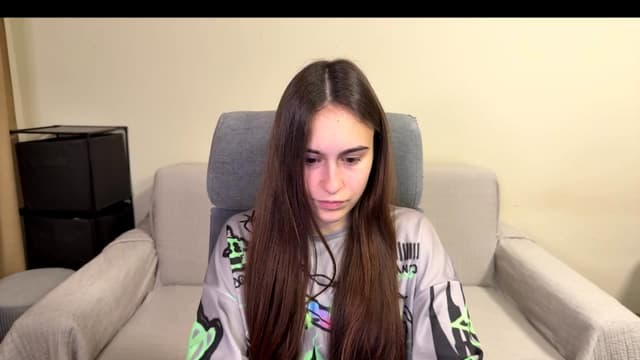 Gallery image thumbnail from ulohu's myfreecams stream on, 12/03/2025, 15:37 image 4 of 20
