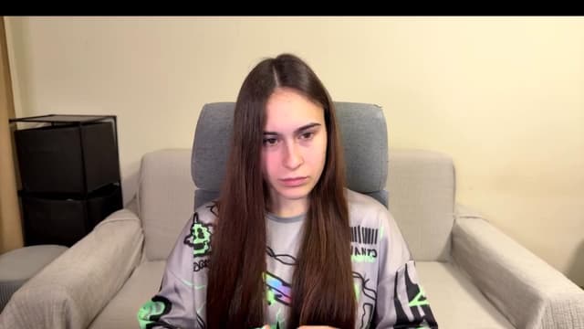 Gallery image thumbnail from ulohu's myfreecams stream on, 12/03/2025, 15:37 image 7 of 20