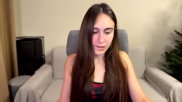 Gallery image thumbnail from ulohu's myfreecams stream on, 12/13/2025, 17:39 image 7 of 20
