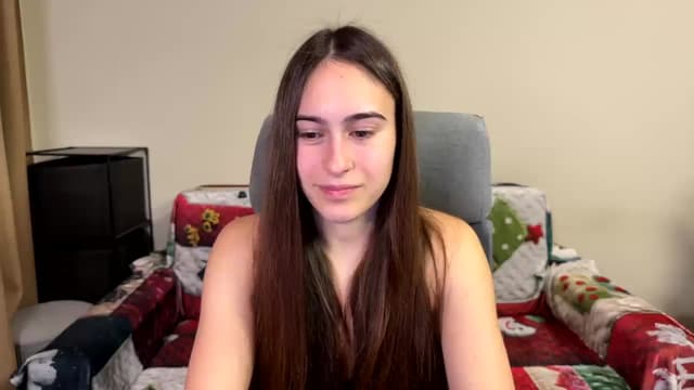 Gallery image thumbnail from ulohu's myfreecams stream on, 12/19/2025, 13:56 image 10 of 20