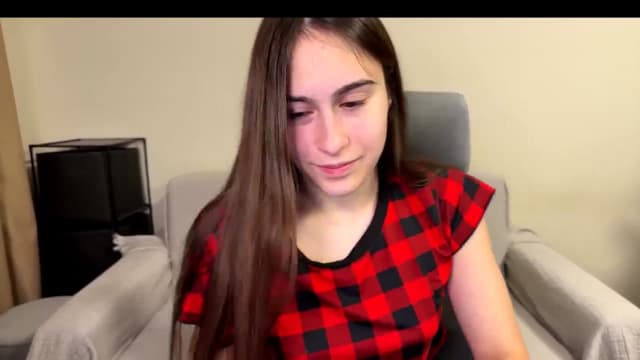 Gallery image thumbnail from ulohu's myfreecams stream on, 12/27/2025, 16:23 image 18 of 20