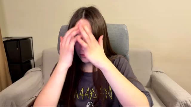 Gallery image thumbnail from ulohu's myfreecams stream on, 04/13/2026, 23:02 image 3 of 20