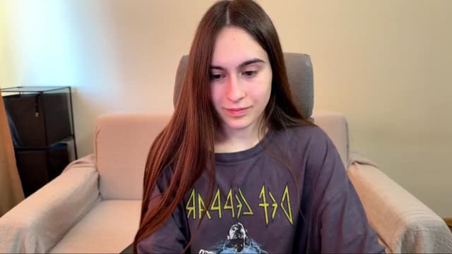 Gallery image thumbnail from ulohu's myfreecams stream on, 04/14/2026, 04:23 image 2 of 20