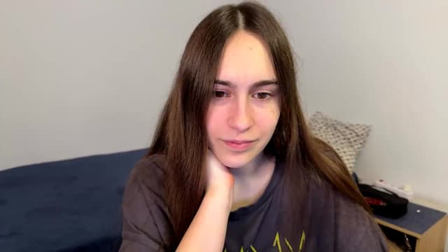 Gallery image thumbnail from ulohu's myfreecams stream on, 04/21/2026, 23:08 image 6 of 20