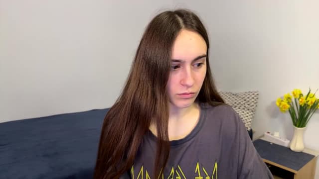 Gallery image thumbnail from ulohu's myfreecams stream on, 04/26/2026, 21:25 image 7 of 20