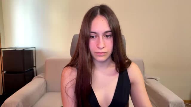 Gallery image thumbnail from ulohu's myfreecams stream on, 05/26/2026, 16:39 image 13 of 20