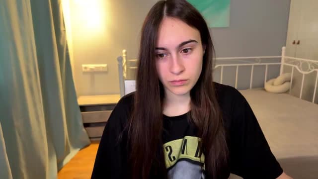 Gallery image thumbnail from ulohu's myfreecams stream on, 06/24/2026, 15:32 image 8 of 20