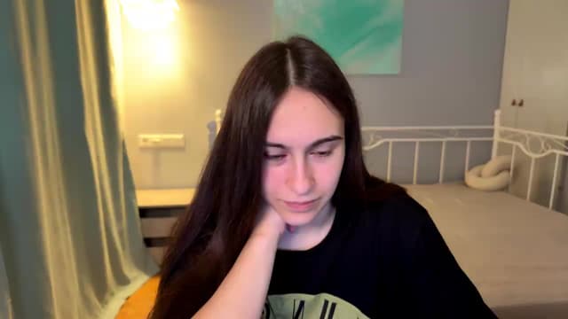 Gallery image thumbnail from ulohu's myfreecams stream on, 06/25/2026, 15:07 image 11 of 20