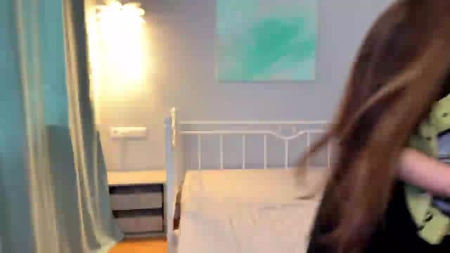 Gallery image thumbnail from ulohu's myfreecams stream on, 06/25/2026, 15:55 image 1 of 20