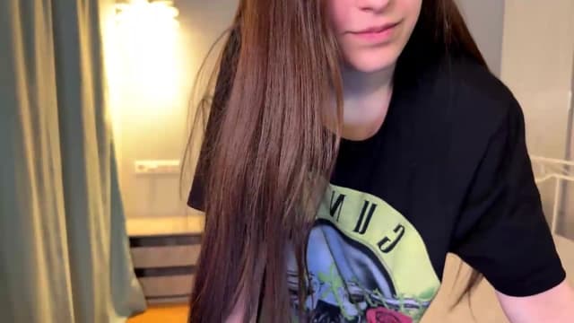 Gallery image thumbnail from ulohu's myfreecams stream on, 06/27/2026, 22:14 image 11 of 20